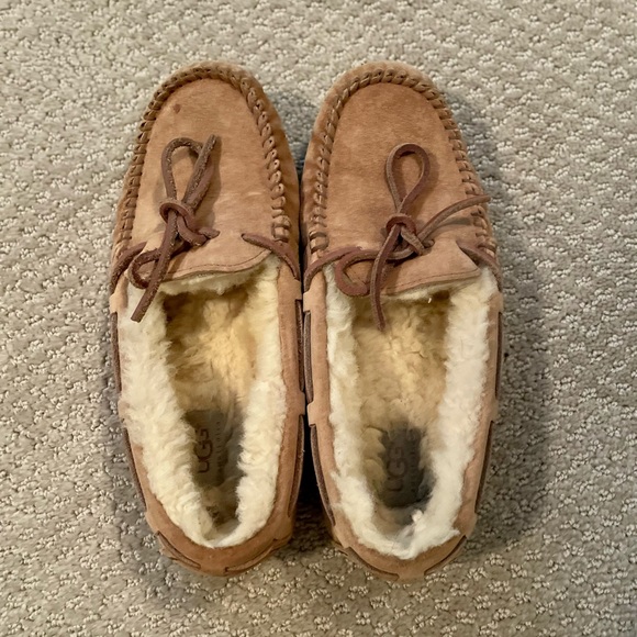 Ugg moccasins - Picture 3 of 5